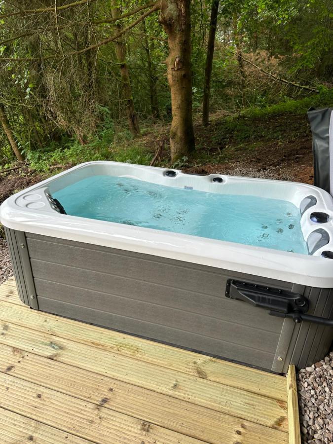 Unique Orchard Lodge For Couples With Hot Tub Strathaven Dış mekan fotoğraf